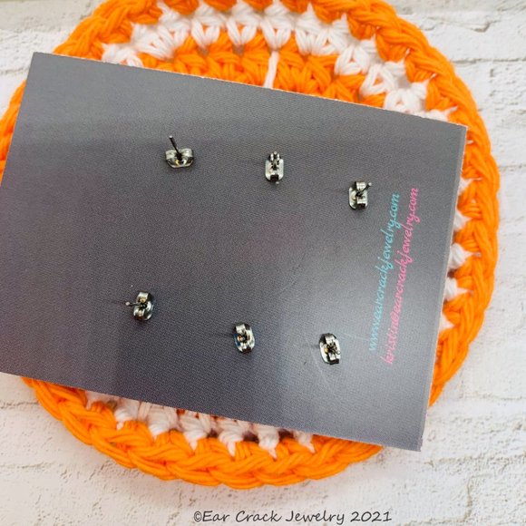 Hand Crafted- 10 mm mini fruit stud earrings - Picture 5 of 6